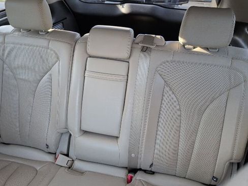 Used 2017 Lincoln MKX Reserve w/ Lincoln MKX Climate Package image 44