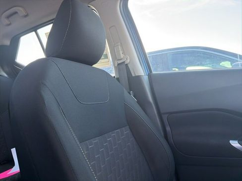 Certified 2024 Nissan Kicks SV image 25