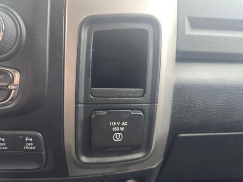 Used 2019 RAM 1500 Big Horn AWD/4WD image 25