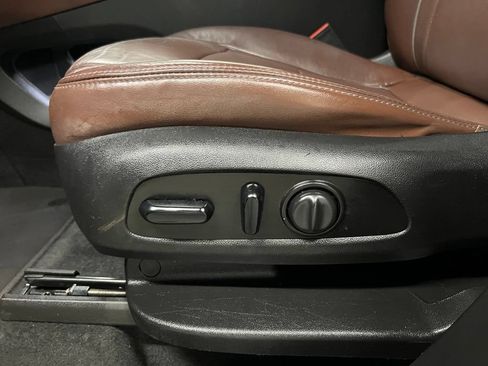 Certified 2018 Buick Enclave Avenir w/ Avenir Technology Package AWD/4WD image 36