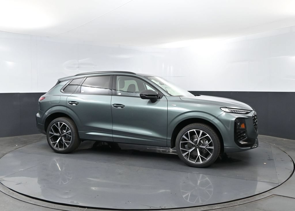 New 2026 Audi Q3 quattro 2.0T AWD/4WD image 4