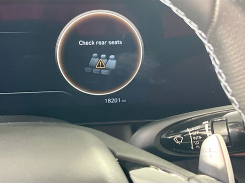 Used 2023 Hyundai Elantra N image 12