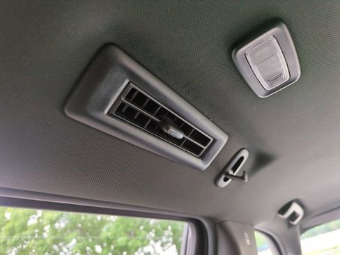 Used 2021 Chevrolet Tahoe Premier w/ Premium Package image 18