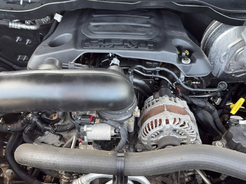 Used 2021 RAM 1500 Laramie AWD/4WD image 25
