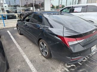 Used 2023 Hyundai Elantra Limited video 2