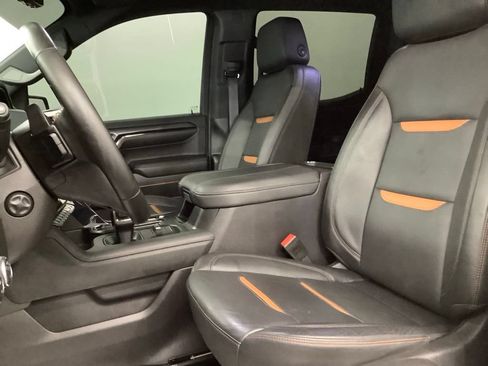 Used 2024 GMC Sierra 1500 AT4 w/ Technology Package AWD/4WD image 14