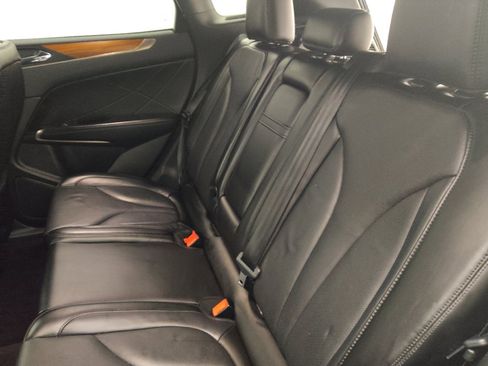 Used 2017 Lincoln MKC Reserve AWD/4WD image 18