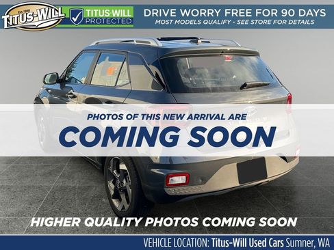 Used 2025 Hyundai Venue SEL image 3