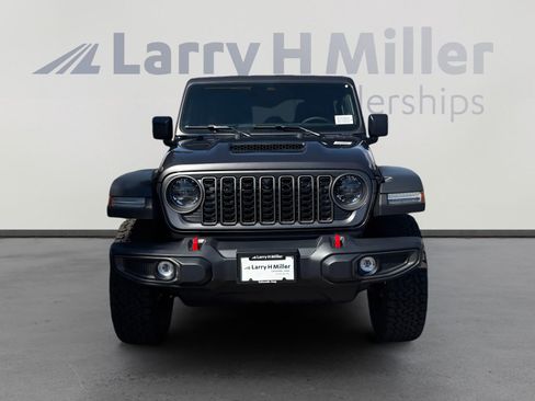 New 2026 Jeep Wrangler Unlimited Rubicon AWD/4WD image 8