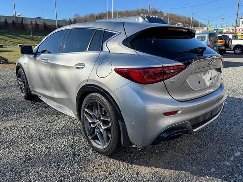 Used 2017 INFINITI QX30 Sport w/ Sport Leather Package image 5