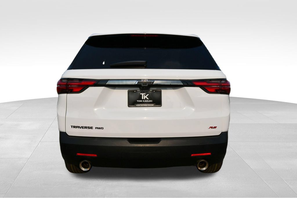 Used 2023 Chevrolet Traverse RS w/ LPO, Floor Liner Package AWD/4WD image 6