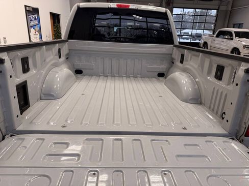 Used 2023 Ford F150 Lariat w/ Equipment Group 502A High image 8