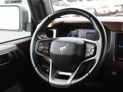 Used 2022 Ford Bronco Outer Banks image 22