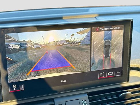 Used 2025 Audi SQ5 Premium Plus image 33