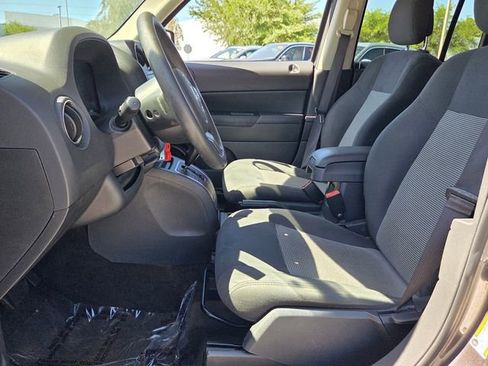 Used 2016 Jeep Patriot Sport w/ Power Value Group FWD image 11
