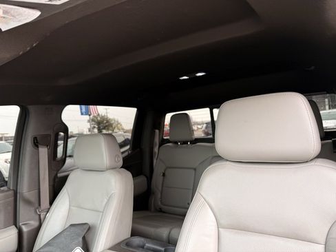 Used 2020 GMC Sierra 1500 SLT image 23