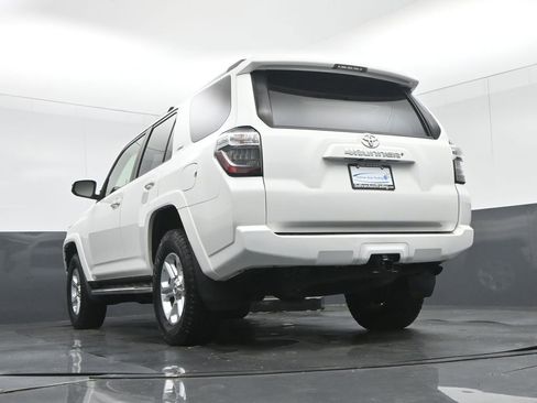 Used 2019 Toyota 4Runner SR5 image 58