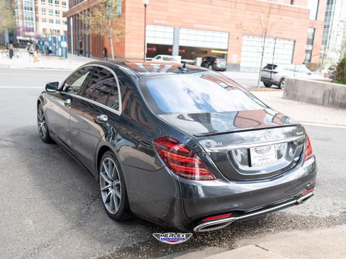 Used 2019 Mercedes-Benz S 560 4MATIC Sedan image 5