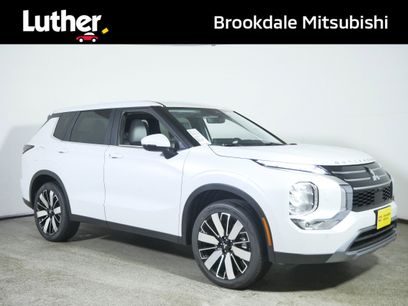 New 2025 Mitsubishi Outlander SE