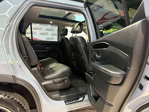 Used 2024 Honda Pilot Touring image 46