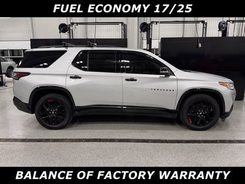 Used 2021 Chevrolet Traverse Premier w/ Redline Edition image 2