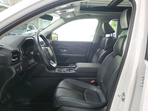 Used 2025 Honda Pilot Touring image 21