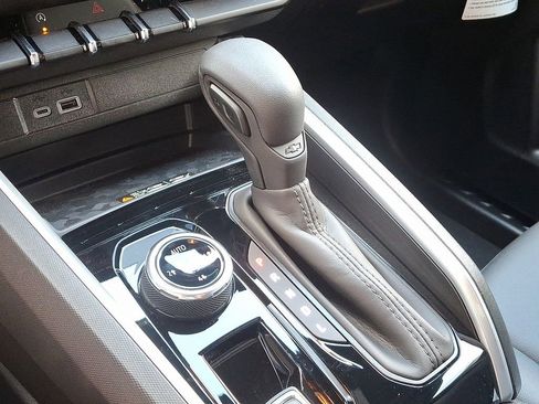 New 2025 Chevrolet Colorado Trail Boss w/ Off-Road Front Bumper Package image 7