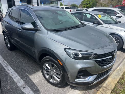 Used 2023 Buick Encore GX Essence w/ Experience Buick Package image 3