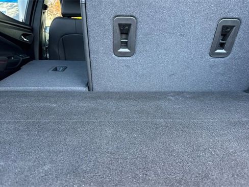 Used 2023 Chevrolet Bolt EUV Premier w/ Redline Edition image 15