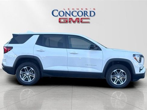 Used 2026 GMC Terrain Elevation image 3