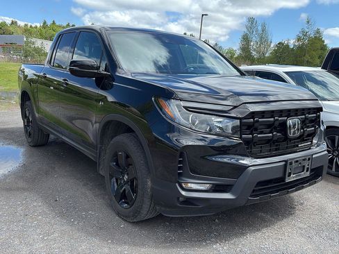 Used 2024 Honda Ridgeline Black Edition image 2