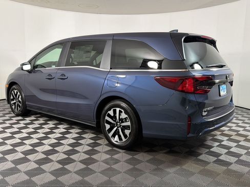 New 2026 Honda Odyssey EX-L image 2