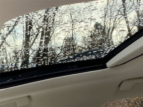 Used 2023 GMC Acadia Denali w/ Denali Technology Package image 20