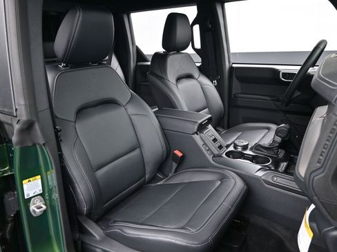 New 2025 Ford Bronco Outer Banks image 34