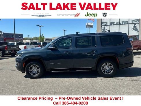 Used 2023 Jeep Wagoneer 4WD w/ Convenience Group I image 2
