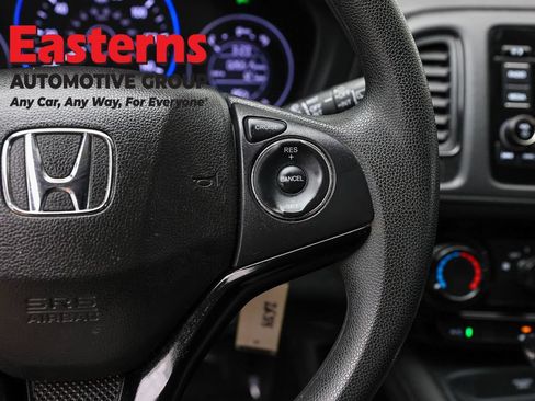 Used 2021 Honda HR-V LX image 15