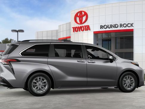 New 2026 Toyota Sienna XLE image 11