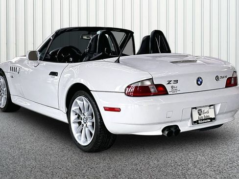 Used 2001 BMW Z3 3.0i RWD image 4