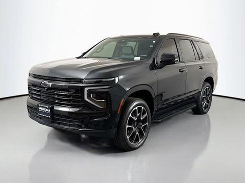 Used 2025 Chevrolet Tahoe RST w/ Comfort Package image 3