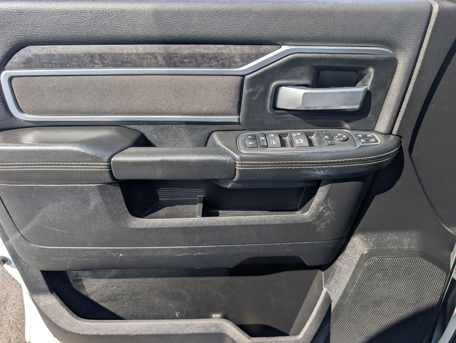Used 2024 RAM 2500 Big Horn AWD/4WD image 34