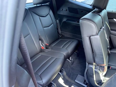 Used 2023 Cadillac XT6 Luxury FWD image 30