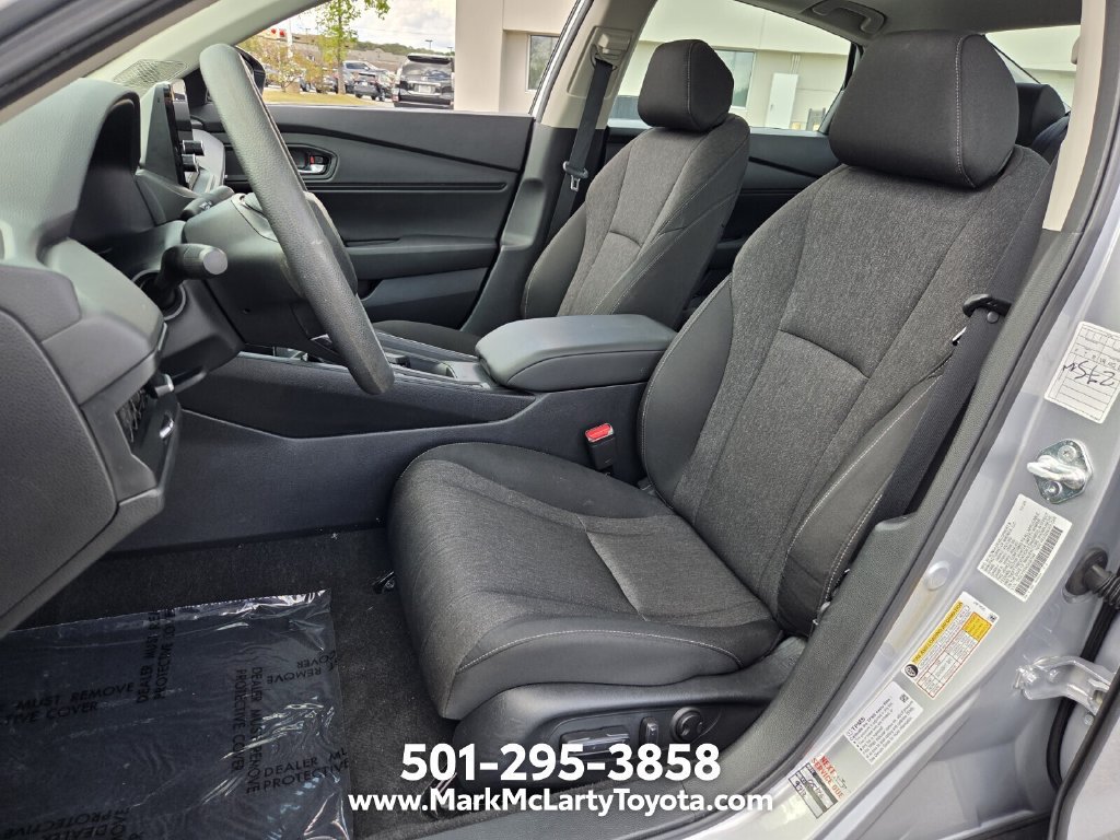 Used 2025 Honda Accord SE image 9