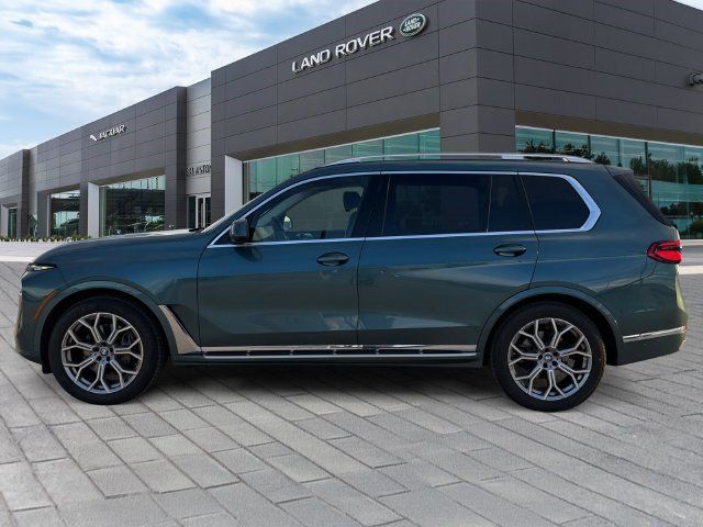 Used 2026 BMW X7 xDrive40i AWD/4WD image 2