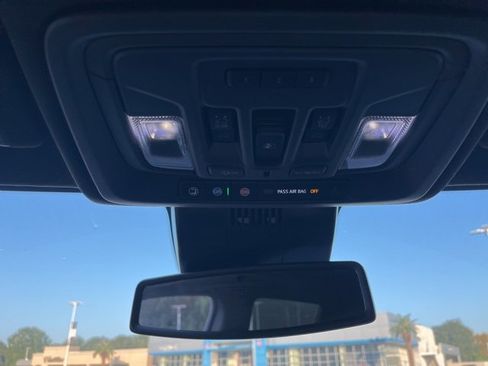 Used 2024 Chevrolet Silverado 2500 High Country w/ Z71 Off-Road Package image 39