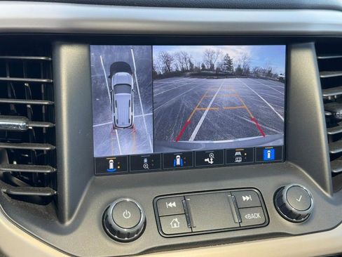 Used 2023 GMC Acadia Denali w/ Denali Ultimate Package image 25