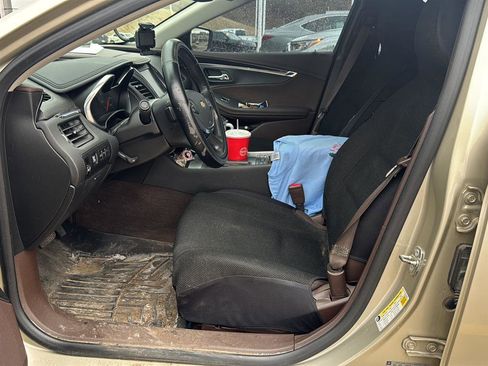 Used 2014 Chevrolet Impala LT w/ Premium Seating Package image 21