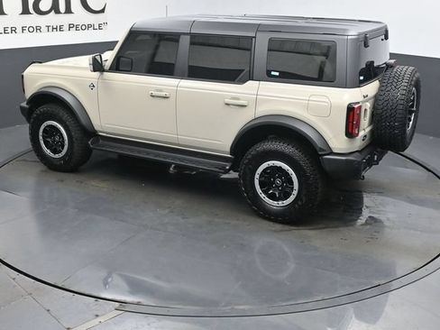 Used 2025 Ford Bronco Outer Banks w/ Sasquatch Package AWD/4WD image 43