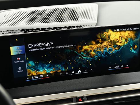 Certified 2024 BMW iX xDrive50 w/ Premium Package image 21