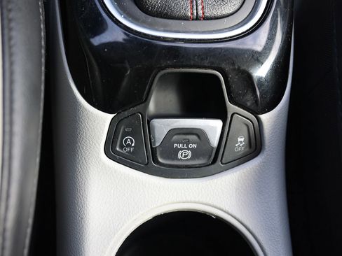 Used 2021 Jeep Compass Limited image 33