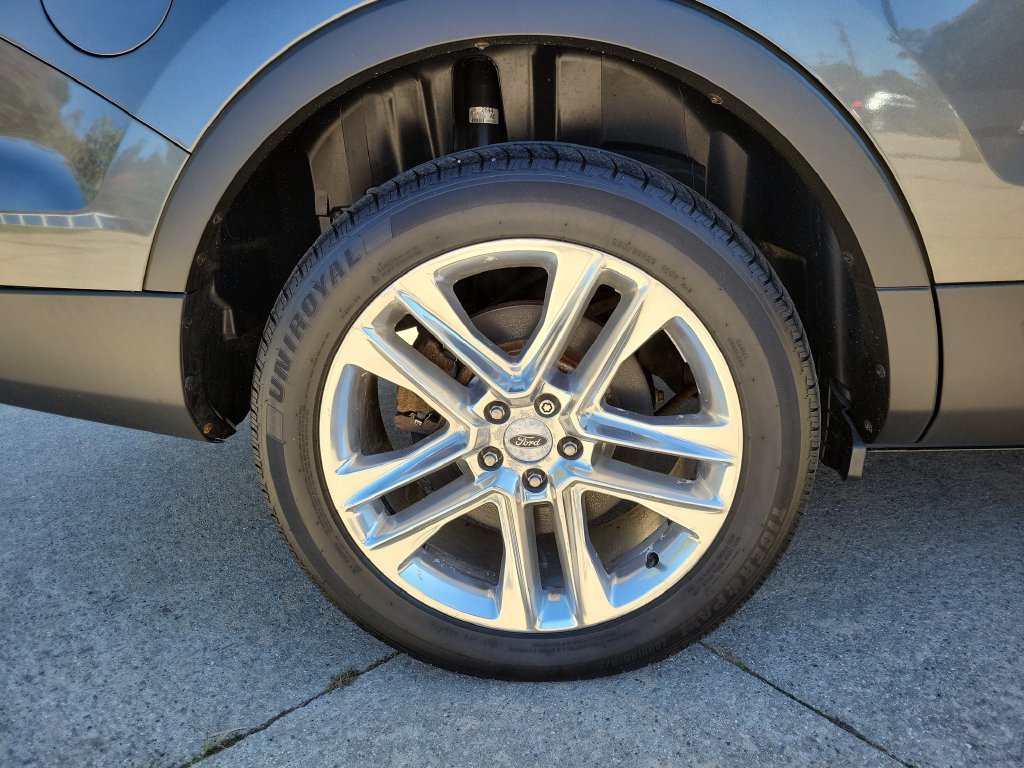 Used 2017 Ford Explorer Limited AWD/4WD image 5